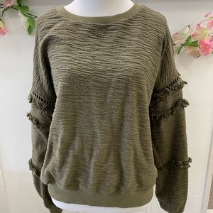 Olivaceous olive Fringe pullover